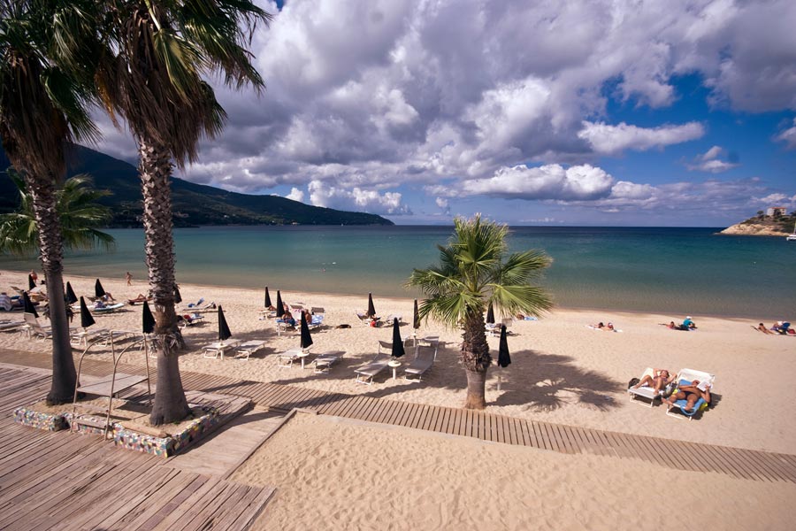 Bagni Paola - Spiaggia di Procchio