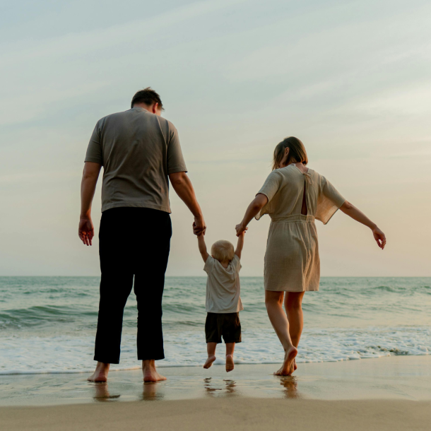 famiglia in spiaggia